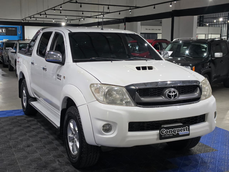 SRV | HILUX